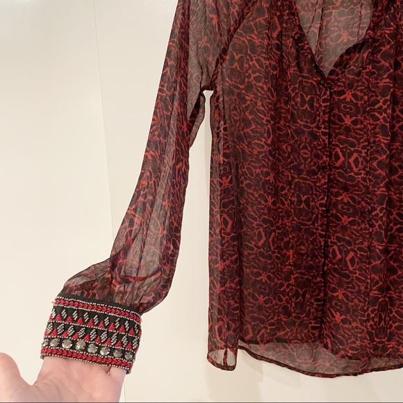 Jessica Simpson Red & Black Sheer Tunic Blouse with Beaded Cuffs Size Small - Picture 4 of 9